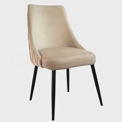 Iriq, Chaise