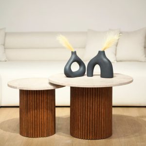 Table d'appoint en travertin