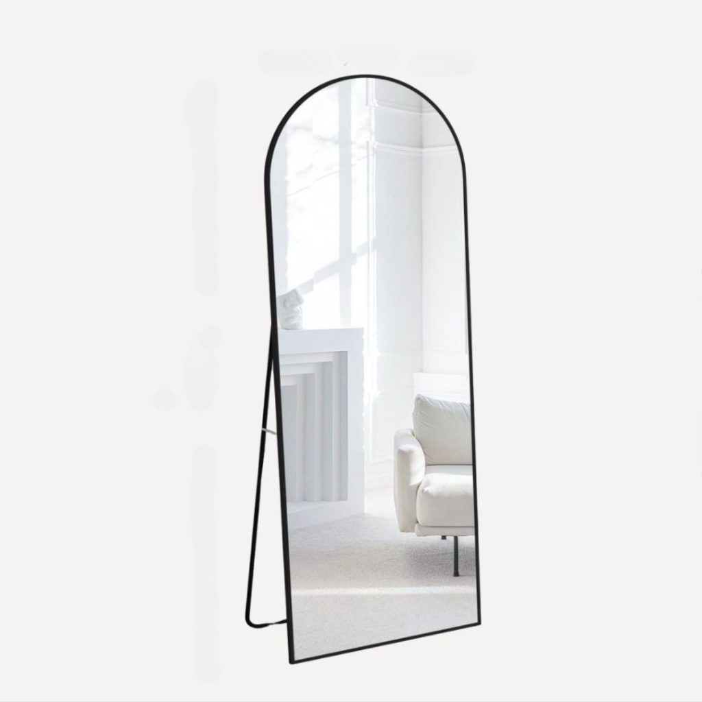 Miroir sur pied
