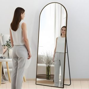 Miroir sur pied
