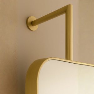 Miroir sur pied